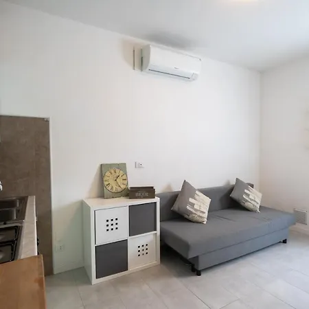Apartamento House With Pool And Parking 500m From The Sea