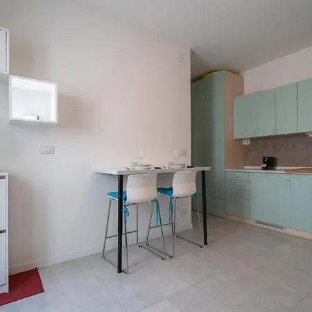House With Pool And Parking 500m From The Sea Apartamento