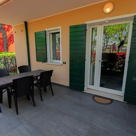 Apartamento House With Pool And Parking 500m From The Sea